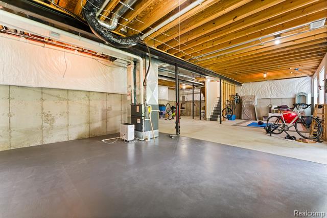 Builiding view forty four for 613 Olivia, Milford, MI. 48381