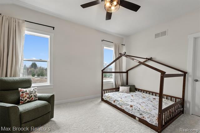 Builiding view thirty four for 5526 Helmsdale, West Bloomfield, MI. 48322