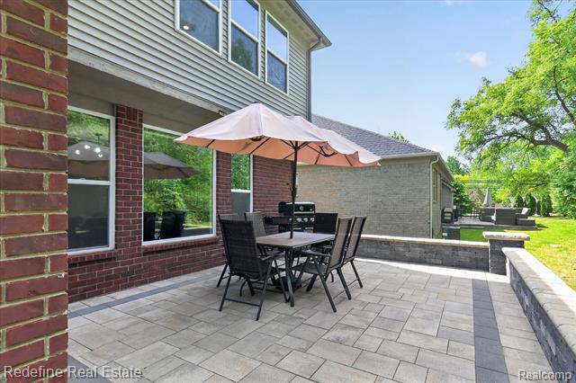 Builiding view forty one for 2976 Andlaur, Rochester, MI. 48307