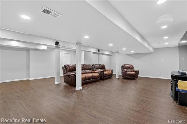 Builiding view thirty six for 2976 Andlaur, Rochester, MI. 48307