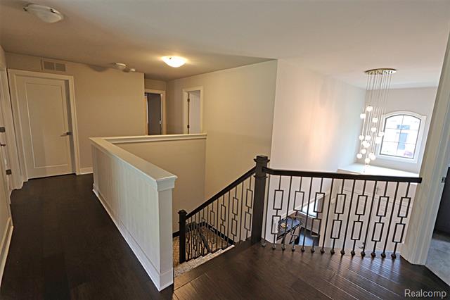 Builiding view fifty eight for 4966 Park Manor, Troy, MI. 48098