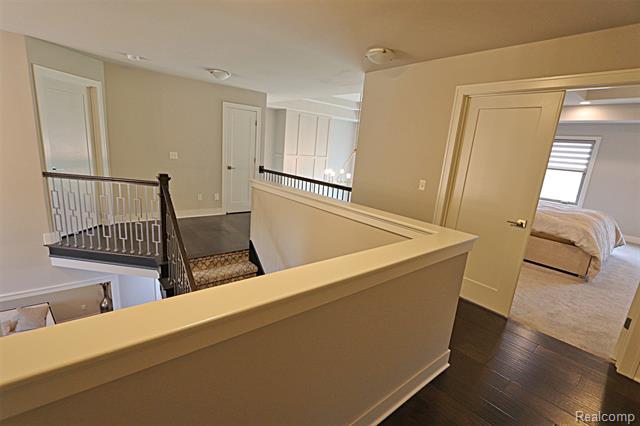 Builiding view fifty nine for 4966 Park Manor, Troy, MI. 48098