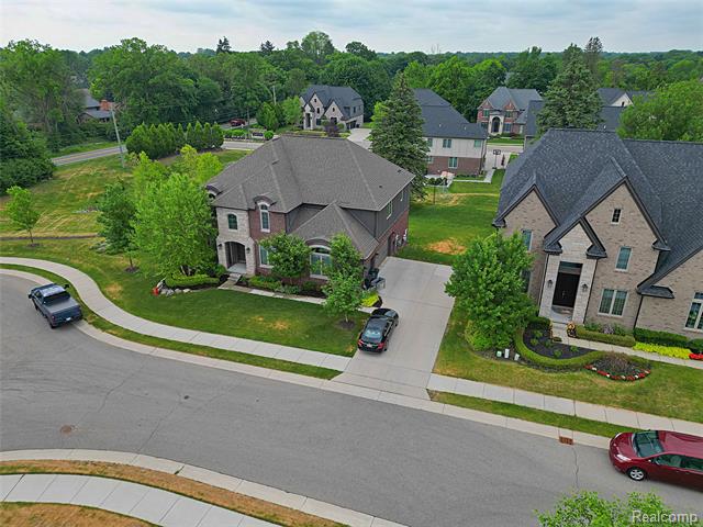 Builiding view five for 4966 Park Manor, Troy, MI. 48098