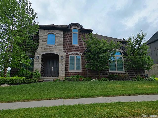 Builiding view ninety two for 4966 Park Manor, Troy, MI. 48098