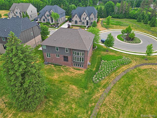 Builiding view seventy nine for 4966 Park Manor, Troy, MI. 48098