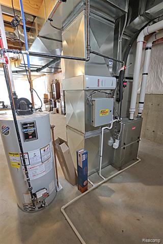 Builiding view sixty five for 4966 Park Manor, Troy, MI. 48098