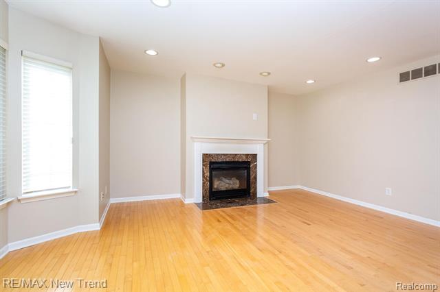 Builiding view seven for 1509 Anne, Royal Oak, MI. 48067