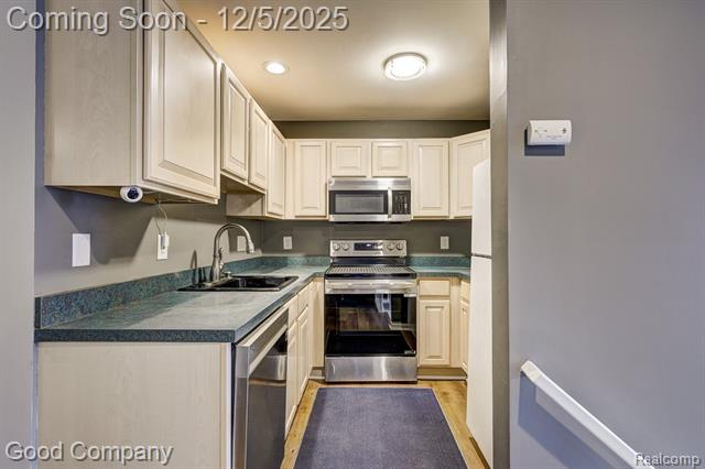 Builiding view thirteen for 1509 Chesapeake, Royal Oak, MI. 48067