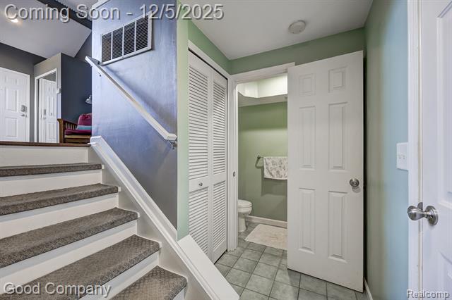 Builiding view thirty one for 1509 Chesapeake, Royal Oak, MI. 48067