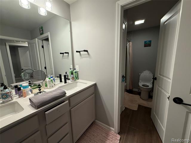 Builiding view fifty two for 4811 Broomfield Way, Lake Orion, MI. 48359