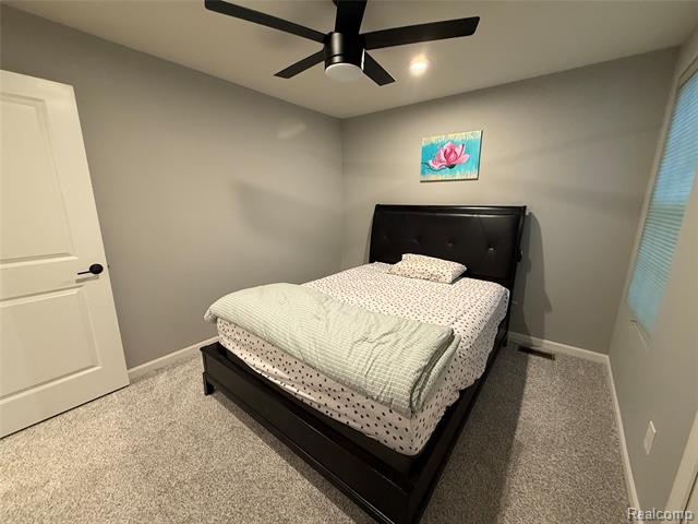 Builiding view fifty for 4811 Broomfield Way, Lake Orion, MI. 48359