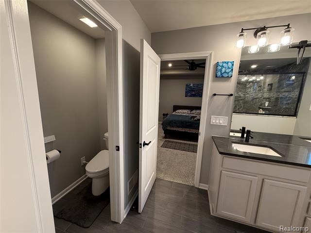 Builiding view forty six for 4811 Broomfield Way, Lake Orion, MI. 48359