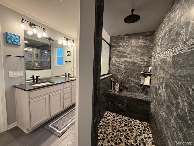 Builiding view forty three for 4811 Broomfield Way, Lake Orion, MI. 48359