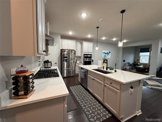 Builiding view four for 4811 Broomfield Way, Lake Orion, MI. 48359