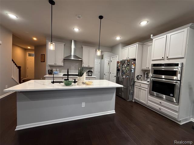 Builiding view seven for 4811 Broomfield Way, Lake Orion, MI. 48359