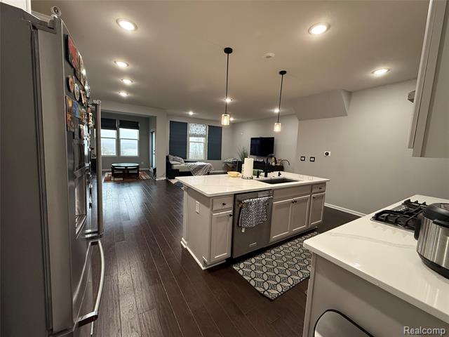 Builiding view ten for 4811 Broomfield Way, Lake Orion, MI. 48359