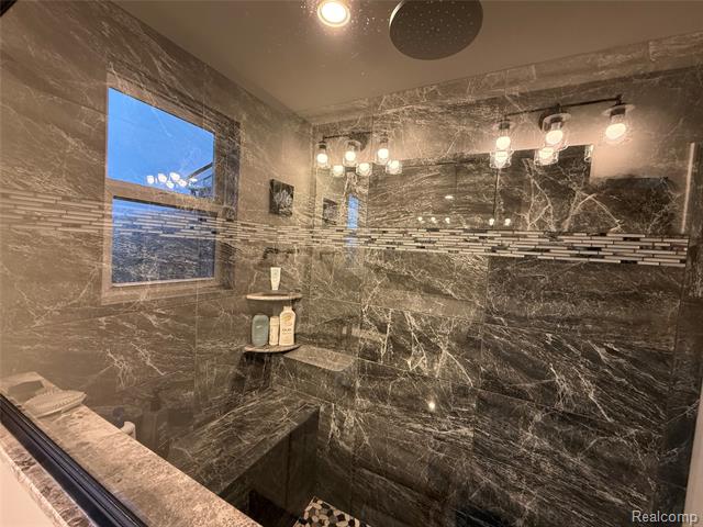 Builiding view thirty eight for 4811 Broomfield Way, Lake Orion, MI. 48359