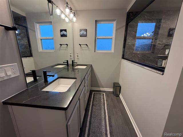 Builiding view thirty six for 4811 Broomfield Way, Lake Orion, MI. 48359