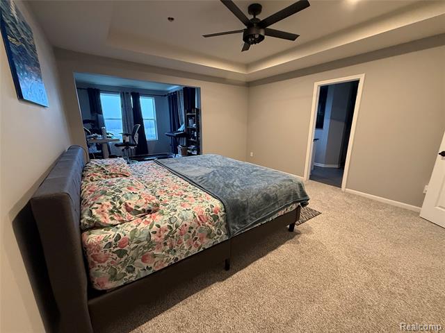 Builiding view thirty three for 4811 Broomfield Way, Lake Orion, MI. 48359