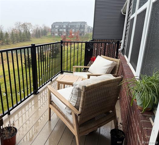 Builiding view twenty two for 4811 Broomfield Way, Lake Orion, MI. 48359