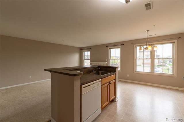 Builiding view fifteen for 3868 Forester, Auburn Hills, MI. 48326