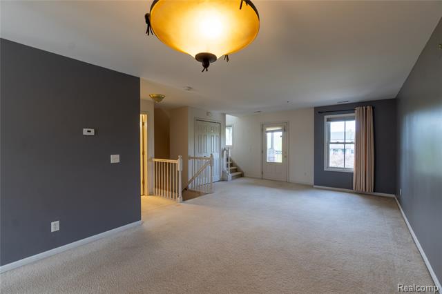 Builiding view six for 3868 Forester, Auburn Hills, MI. 48326