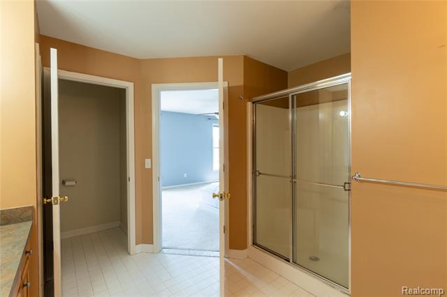 Builiding view twenty five for 3868 Forester, Auburn Hills, MI. 48326