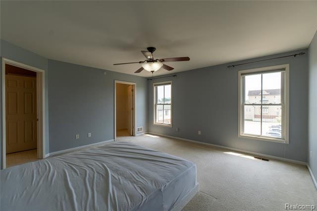 Builiding view twenty one for 3868 Forester, Auburn Hills, MI. 48326
