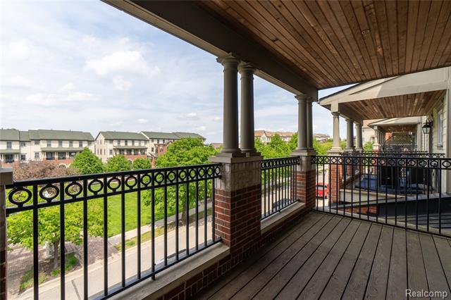 Builiding view twenty seven for 3868 Forester, Auburn Hills, MI. 48326