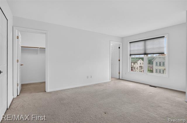 Builiding view eighteen for 3920 Forester, Auburn Hills, MI. 48326