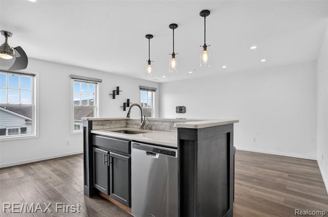 Builiding view eleven for 3920 Forester, Auburn Hills, MI. 48326