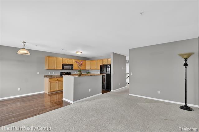 Builiding view fifteen for 3922 Forester, Auburn Hills, MI. 48326