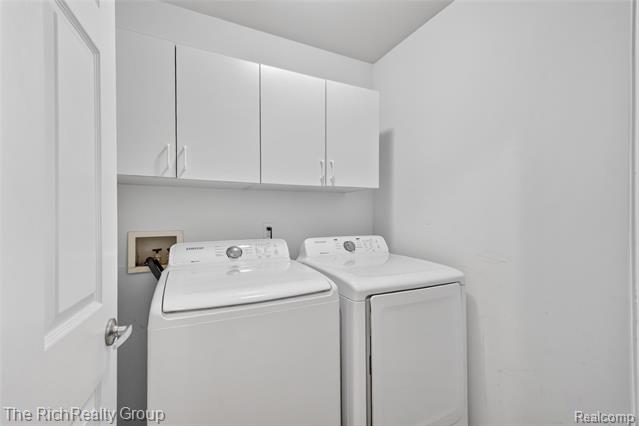 Builiding view sixteen for 3922 Forester, Auburn Hills, MI. 48326