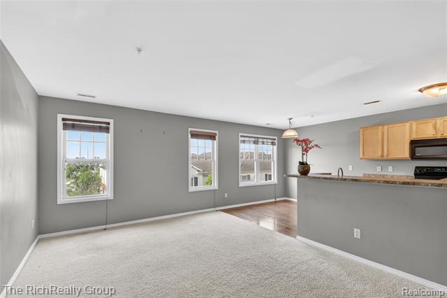 Builiding view twelve for 3922 Forester, Auburn Hills, MI. 48326