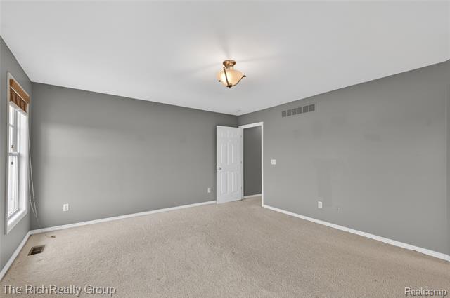 Builiding view twenty five for 3922 Forester, Auburn Hills, MI. 48326