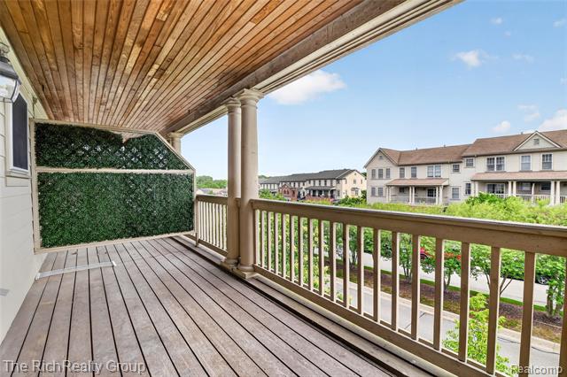 Builiding view twenty nine for 3922 Forester, Auburn Hills, MI. 48326