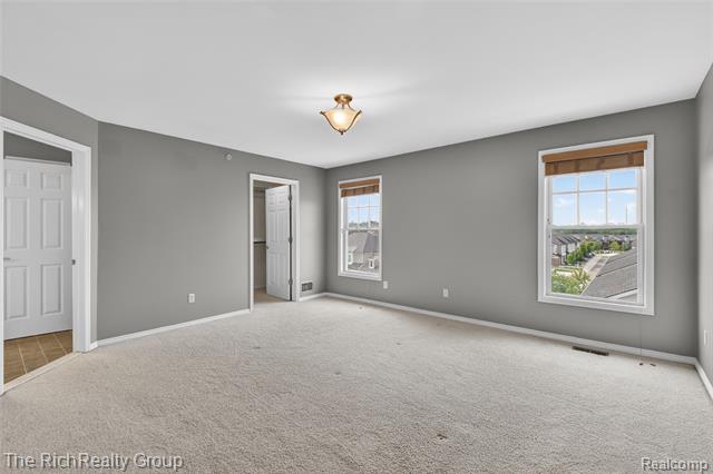 Builiding view twenty three for 3922 Forester, Auburn Hills, MI. 48326
