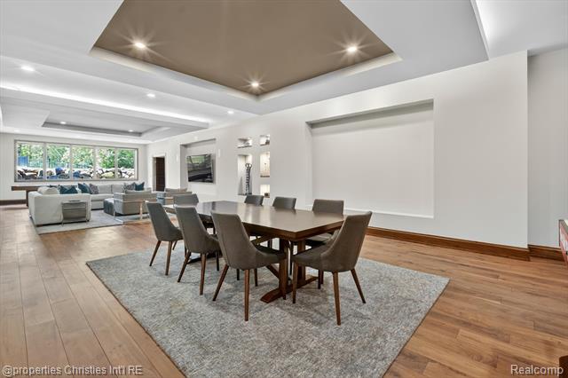 Builiding view fifty six for 22635 Evergreen, Novi, MI. 48374