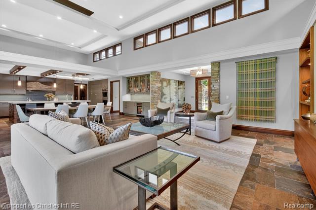Builiding view twelve for 22635 Evergreen, Novi, MI. 48374