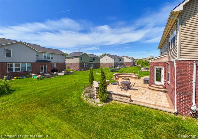 Builiding view forty nine for 25885 Tennyson, Novi, MI. 48374