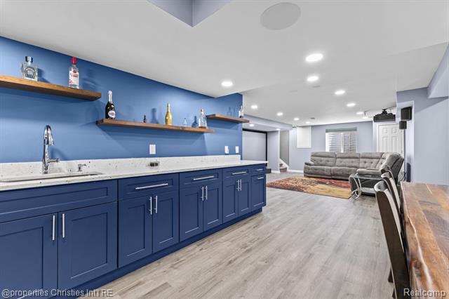 Builiding view thirty nine for 25885 Tennyson, Novi, MI. 48374