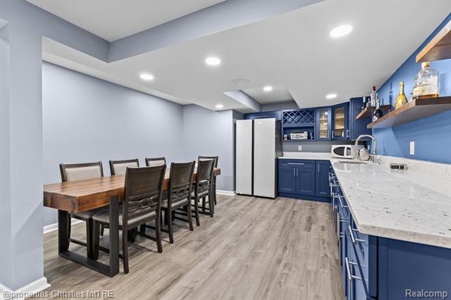 Builiding view thirty seven for 25885 Tennyson, Novi, MI. 48374
