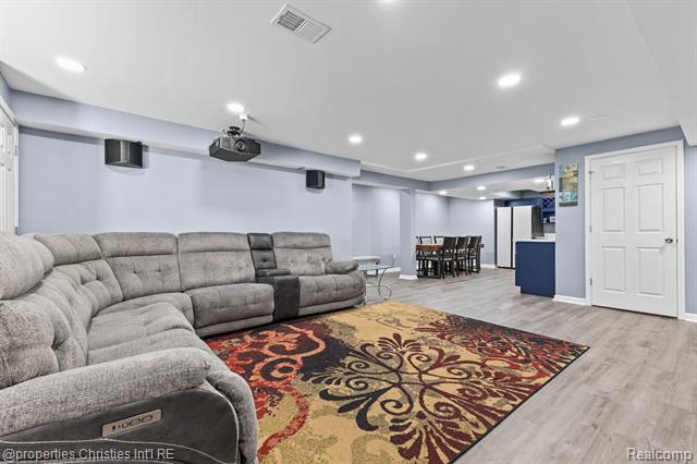Builiding view thirty three for 25885 Tennyson, Novi, MI. 48374