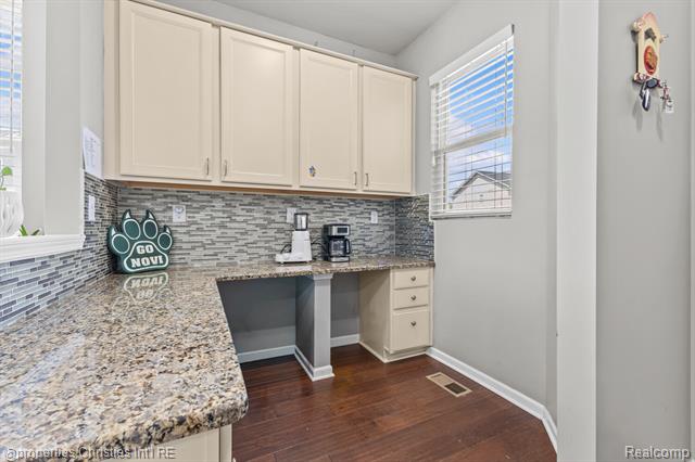 Builiding view twelve for 25885 Tennyson, Novi, MI. 48374