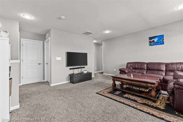 Builiding view twenty for 25885 Tennyson, Novi, MI. 48374