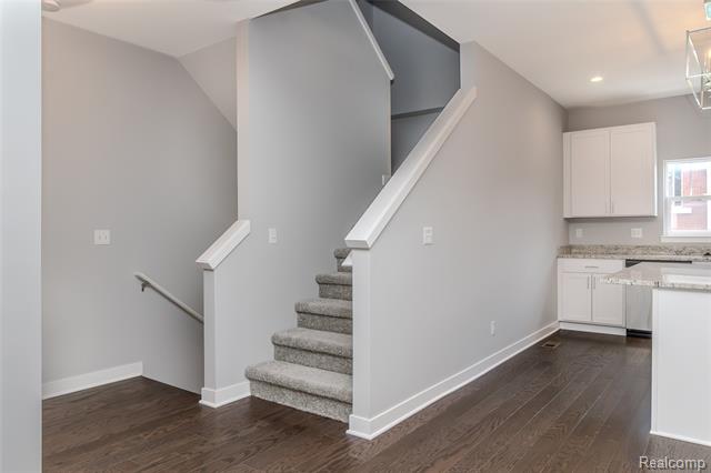 Builiding view eighteen for 25558 Grandview, Novi, MI. 48375