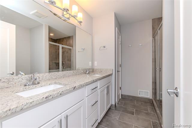 Builiding view fifty four for 25558 Grandview, Novi, MI. 48375