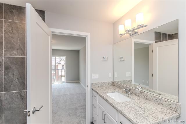 Builiding view forty one for 25558 Grandview, Novi, MI. 48375