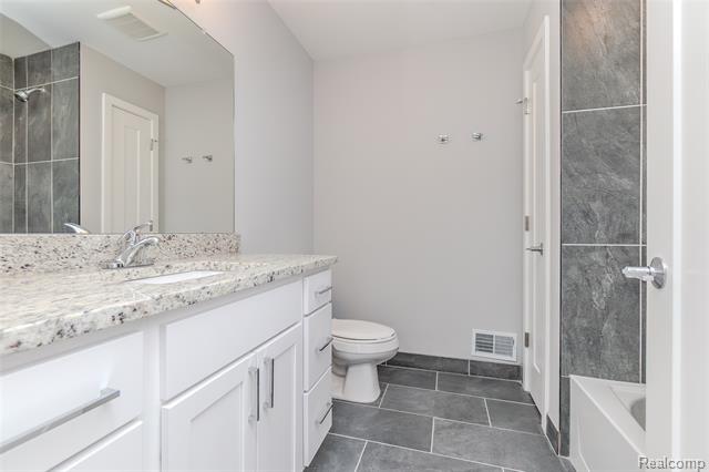 Builiding view forty for 25558 Grandview, Novi, MI. 48375