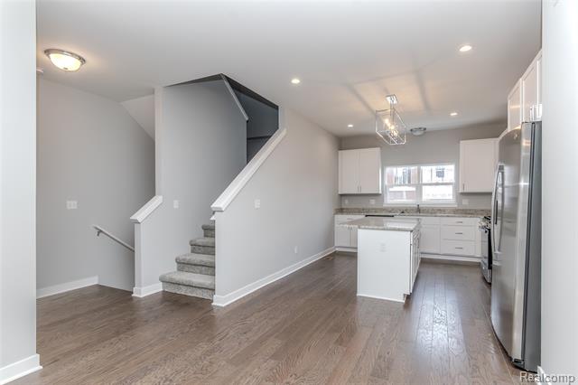 Builiding view nineteen for 25558 Grandview, Novi, MI. 48375